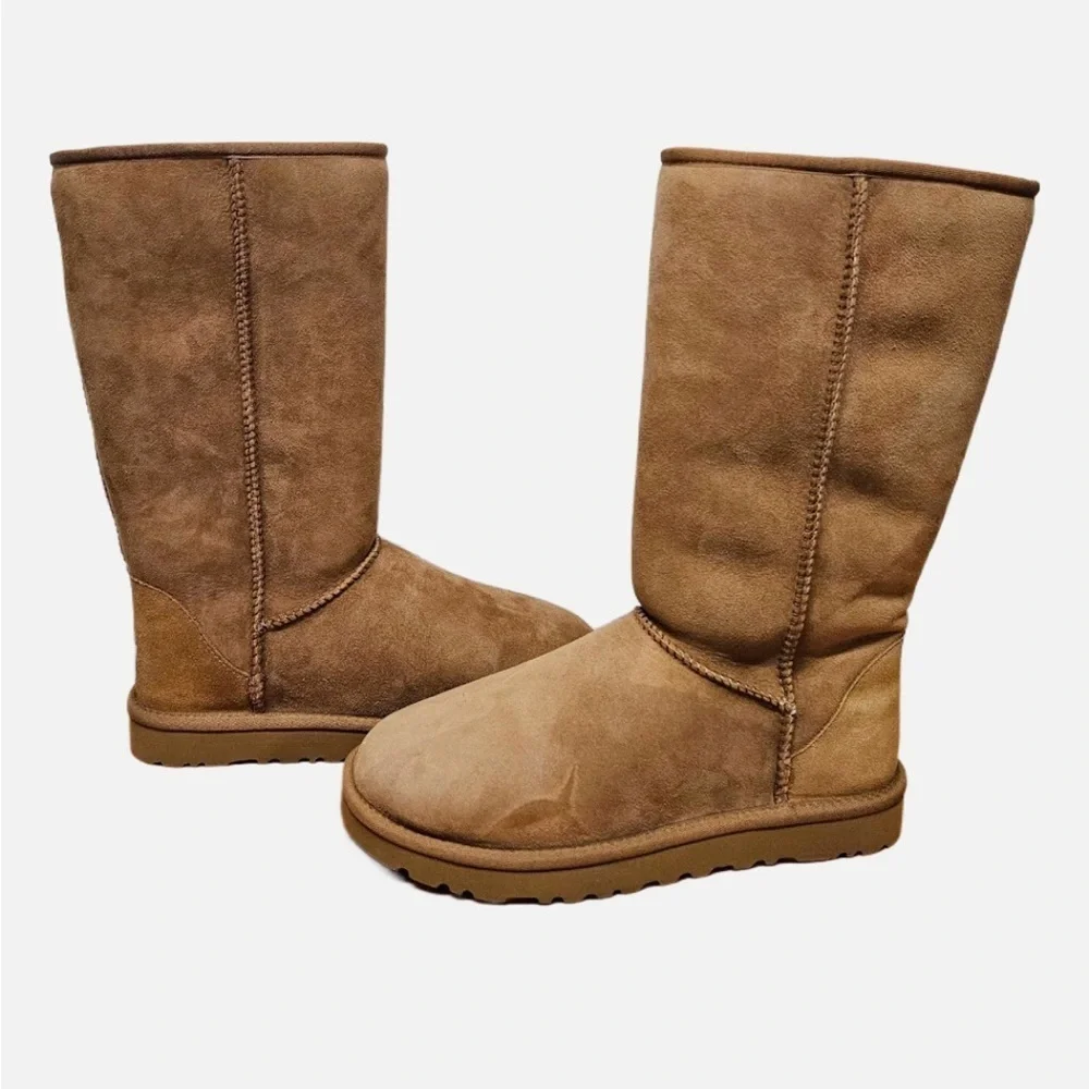 UGG Australia Classic Tall 5815 Suede Sz 6 Sheepskin BOOTS Chestnut Women